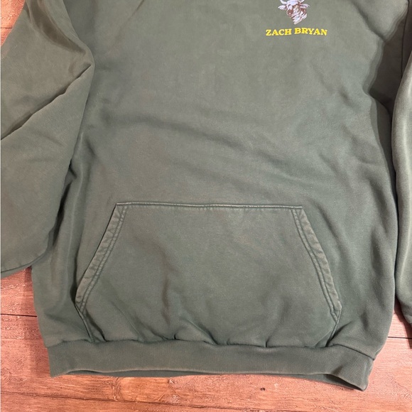 Zach Bryan 2023 Burn Burn Burn World Tour Green Hoodie, XL - Picture 3 of 7